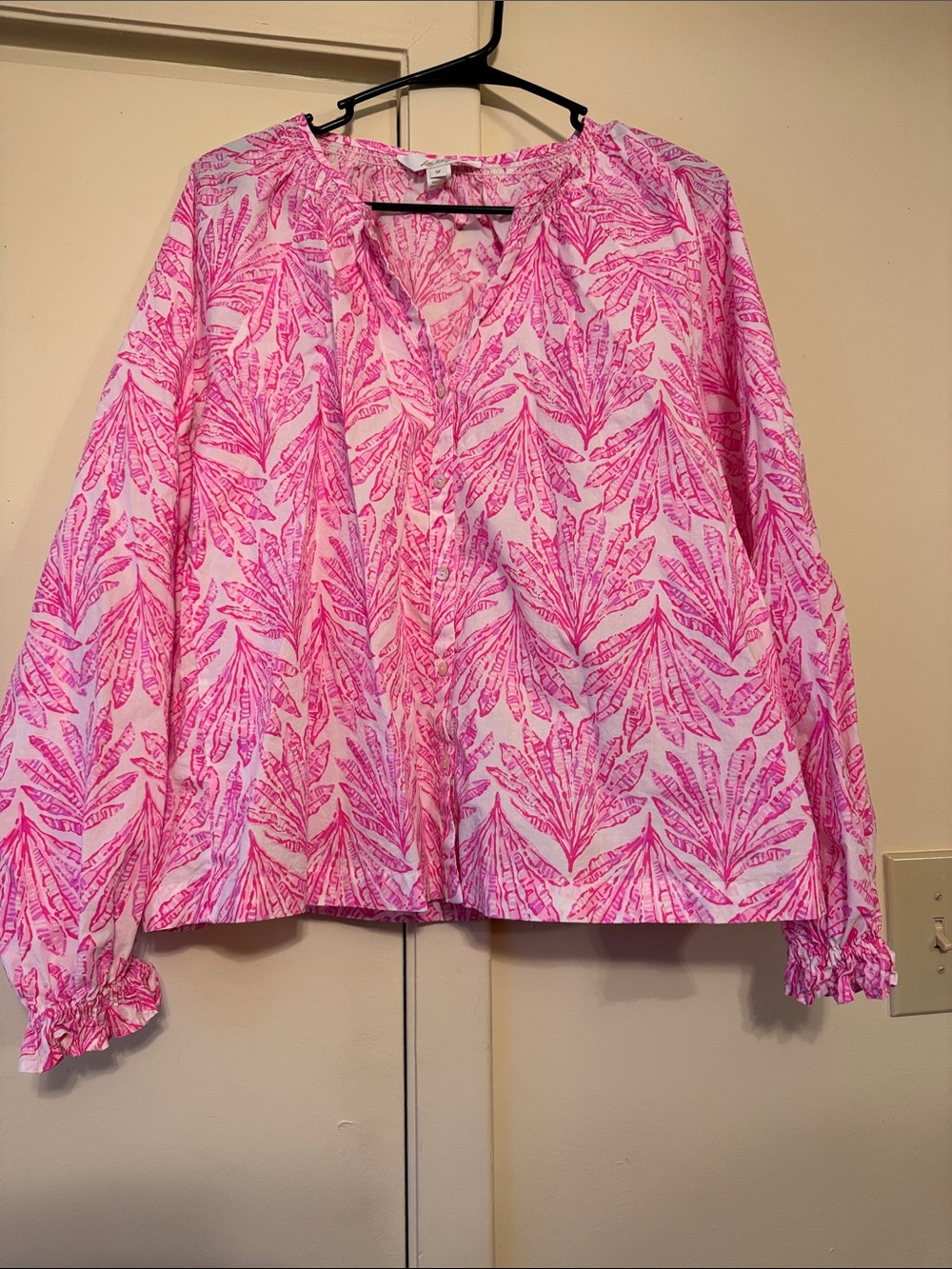 Lilly Pulitzer Pink White Leaf-Print Button-Down Top